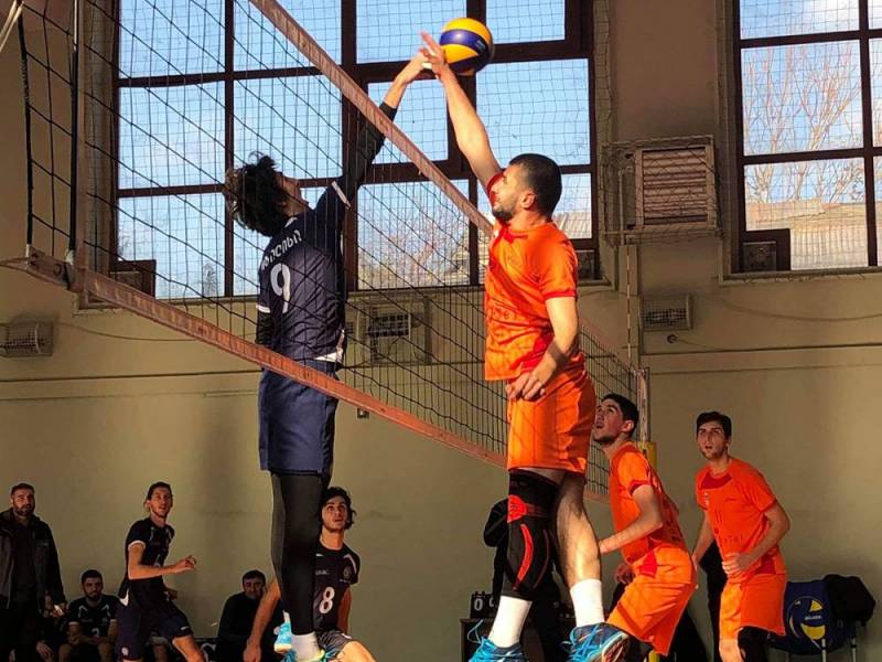 ფრენბურთი როგორც ჩემპიონს შეეფერება: ცაგერის ხუთიდან ხუთი